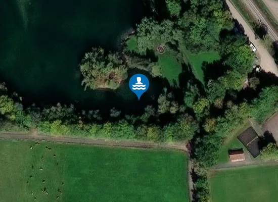 Satellite image of RAISTINGER WEIHER RAISTING SUEDSEITE