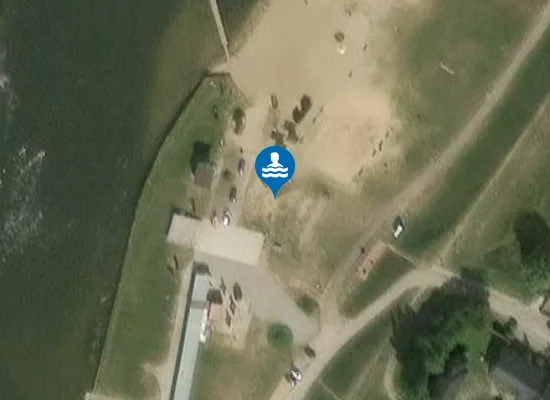 Satellite image of KĄPIELISKO MIEJSKIE W OSTROŁĘCE