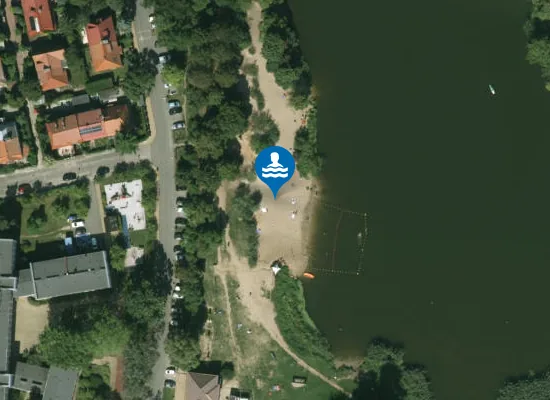 Satellite image of JEZIORKO CZERNIAKOWSKIE