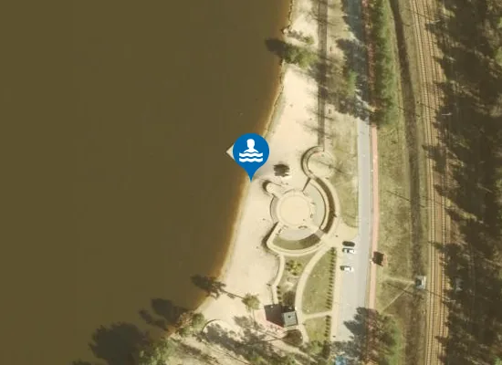 Satellite image of Kąpielisko strzeżone Zalew Rejów