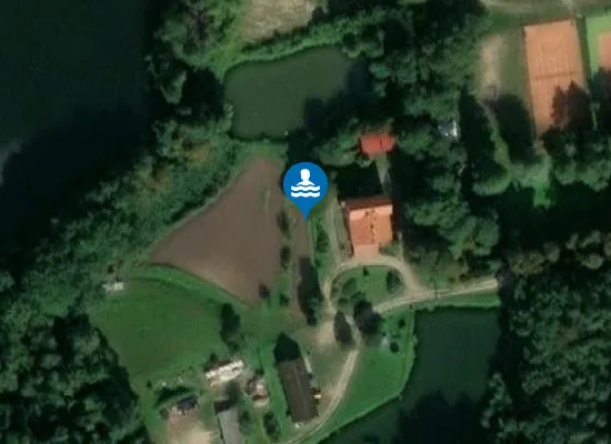 Satellite image of KĄPIELISKO NA JEZIORZE KUCHENNYM W PRUSIMIU