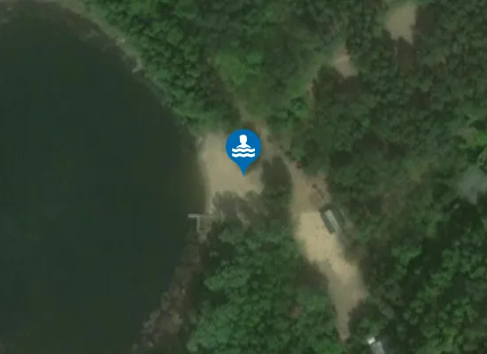 Satellite image of Kąpielisko na Jeziorze Kamińskim w Kamińsku