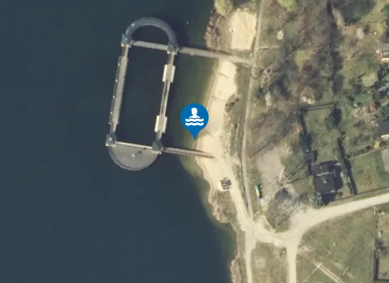 Satellite image of KĄPIELISKO POBIEDZISKA NA JEZIORZE BIEZDRUCHOWO