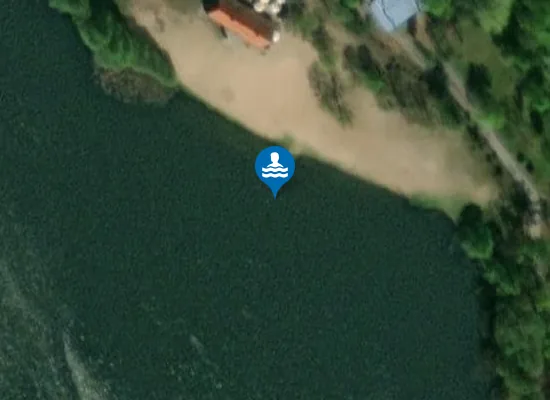 Satellite image of Kąpielisko na Jeziorze Raczyńskim