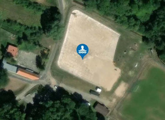 Satellite image of KĄPIELISKO MIEJSKIE W CEDYNI