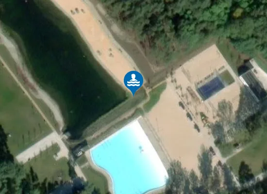 Satellite image of Kąpielisko przy ul. Botanicznej 78 w Zielonej Górze