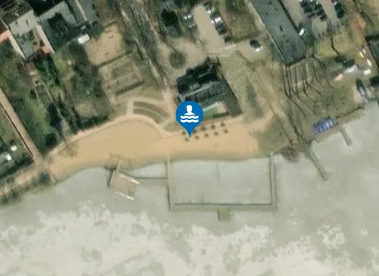 Satellite image of PLAŻA MIEJSKA W CHEŁMŻY UL. ŁAZIENNA