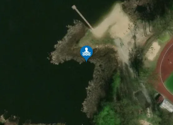 Satellite image of KĄPIELISKO JEZIORO CHEŁMICA