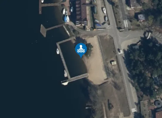 Satellite image of KĄPIELISKO PRZY HOTELU NIEDŹWIADEK SP. Z O.O. WE WDZYDZACH NAD JEZ. JELENIE