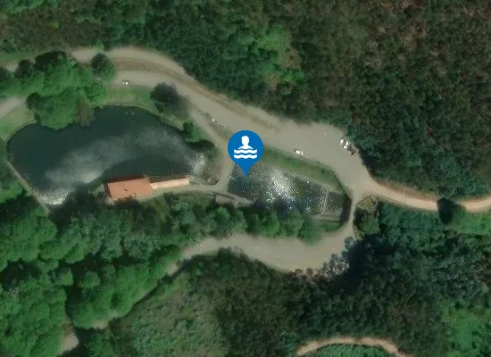 Satellite image of LOUÇAÍNHA