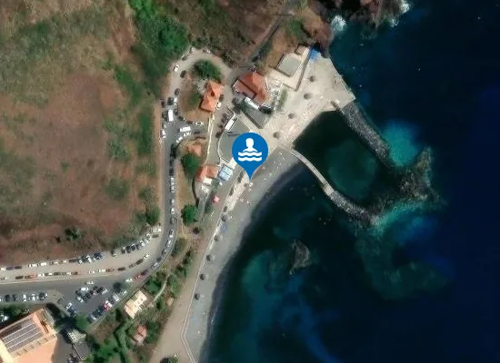 Satellite image of REIS MAGOS