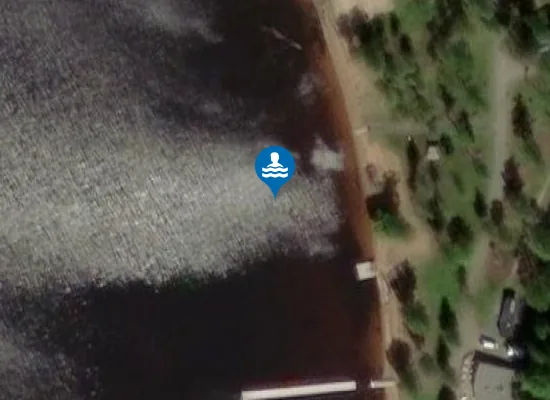 Satellite image of Lursjöns badplats, Hästveda