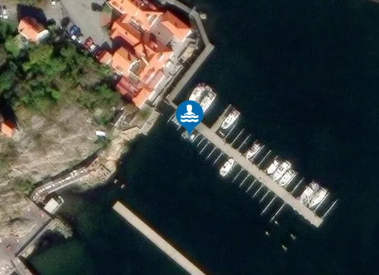 Satellite image of SALTHOLMENS KALLBADHUS