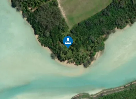 Satellite image of Plage des Falaises de Lekiny