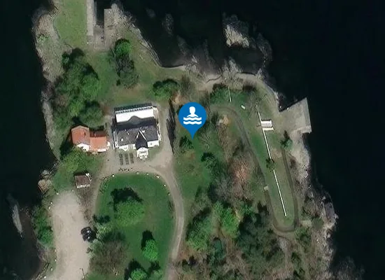 Satellite image of Hellviktangen