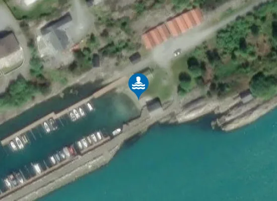 Satellite image of Revsfjøro