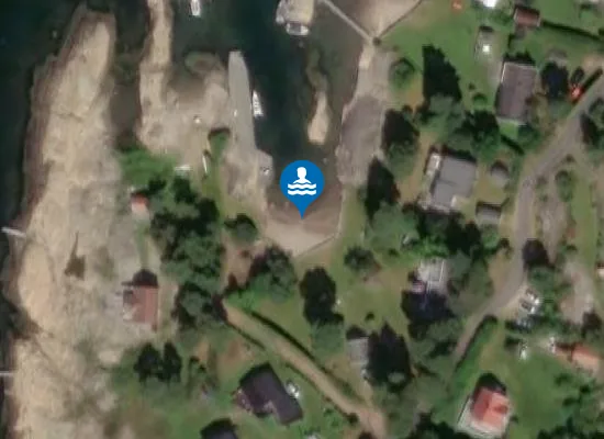 Satellite image of Skjæløy