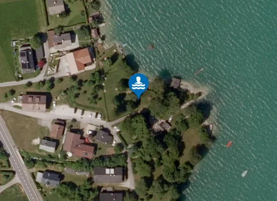 Satellite image of Badeplatz Plomberg