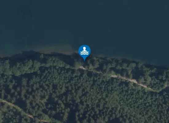 Satellite image of Freier Seezugang Badeplatz „Bank im See“