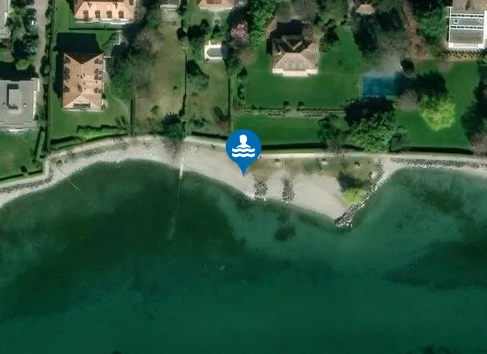 Satellite image of Plage de Shiraz