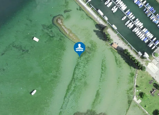 Satellite image of Bain public de Cudrefin