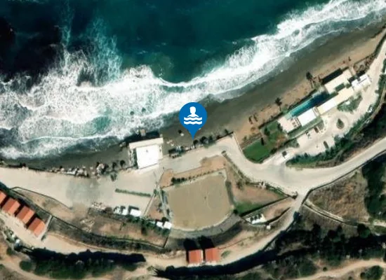 Satellite image of Esentepe Belediye Halk Plajı