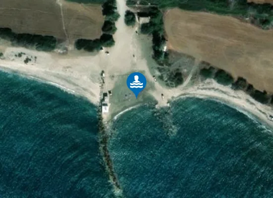 Satellite image of Secret Paradise Beach (Maroni)