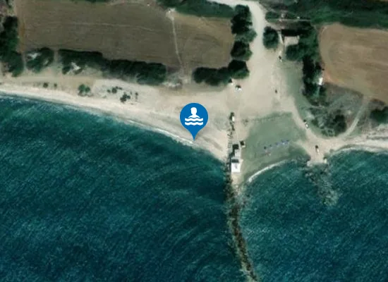 Satellite image of Secret Paradise Beach (Maroni)