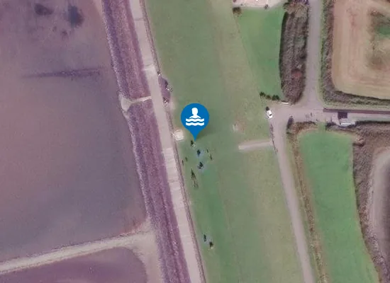 Satellite image of Badestelle Alte Kirche