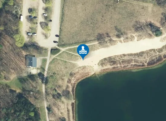 Satellite image of OLDENSTAEDTER SEE BADESTRAND KIOSK VORN