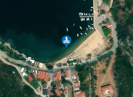 Satellite image of Linaraki Beach