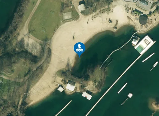 Satellite image of BADESEE LANGENFELD