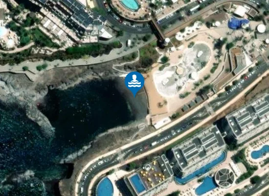 Satellite image of Playa El Pinque