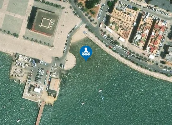Satellite image of Playa de la Media Luneta
