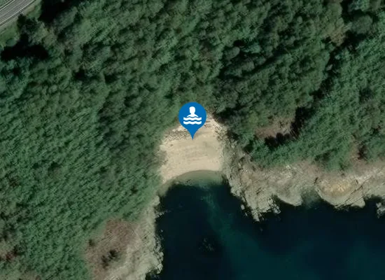 Satellite image of Praia da Arnela