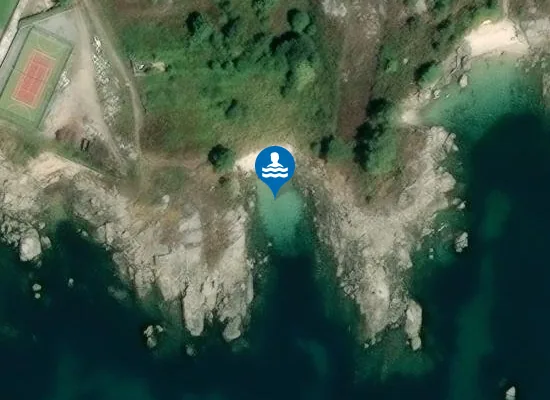 Satellite image of Praia de Testos