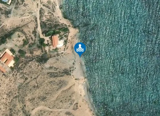 Satellite image of Playa Ensenada de la Fuente