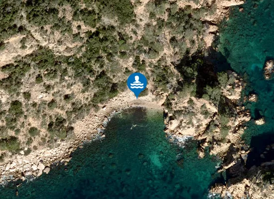 Satellite image of Cala d'en Bosc