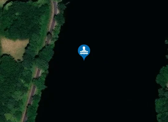 Satellite image of Étang de Sagnat