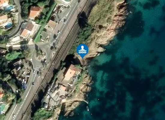 Satellite image of Plage Naturiste de La Batterie