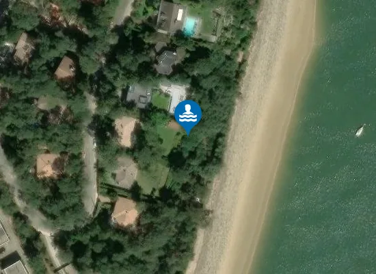 Satellite image of Plage de la Vigne