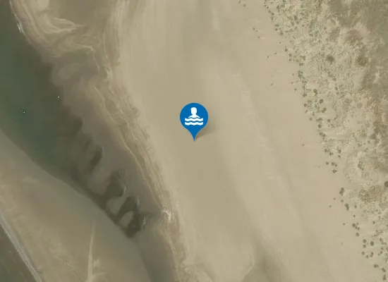 Satellite image of Plage de L'Ermitage