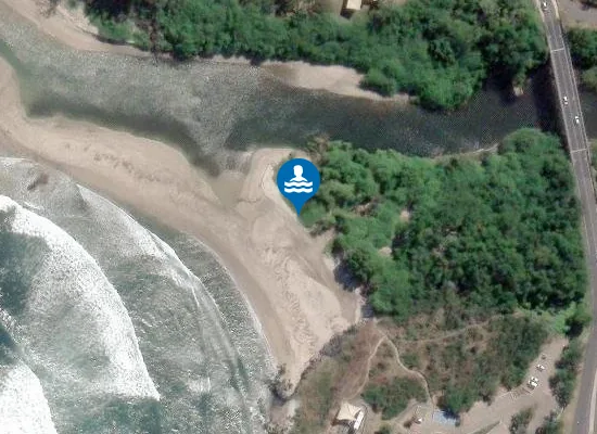 Satellite image of Plage de la Pointe des 3 Roches