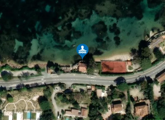 Satellite image of Plage de la Moune