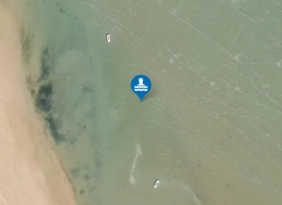 Satellite image of Plage de l'Anse du Fourneau