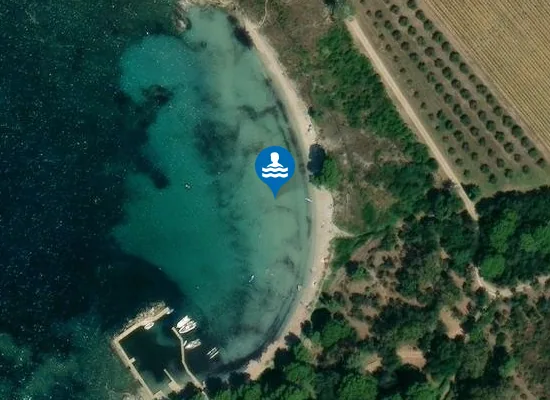 Satellite image of Plage de la Vignasse