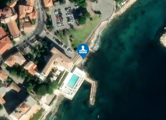 Satellite image of Plage de la Réserve