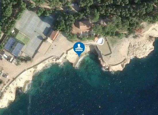 Satellite image of Plage Bleue