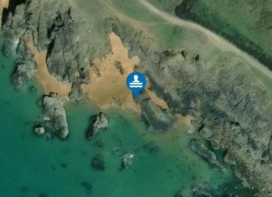 Satellite image of Plage des Sables Rouillés (ou Rouits)