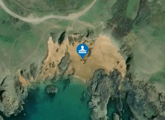 Satellite image of Anse et Plage de Ker Daniau